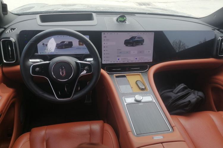 Used Hima AITO M9 2024 Range-Extended Ultra Version 42 kWh 6-Seater Model Center Console