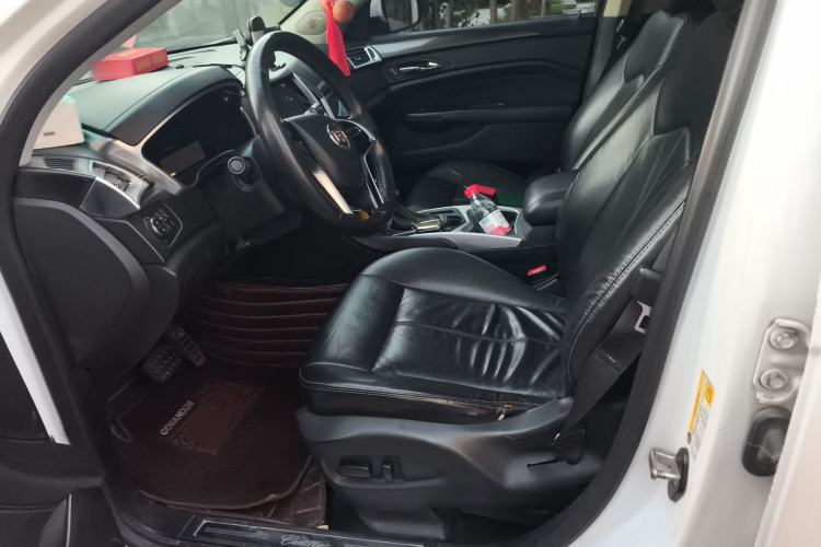 Used Cadillac SRX 2015 3.0L Comfort Version
