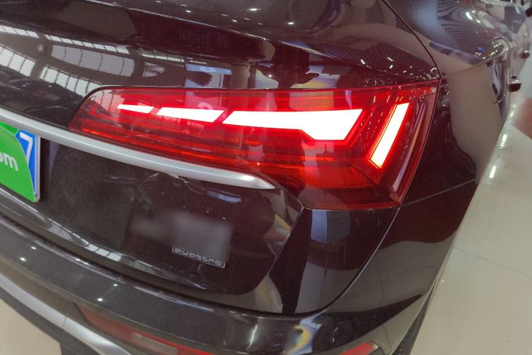 Used Audi Q5L Sportback 2021 40 TFSI Luxury Edition Right Rear Taillight
