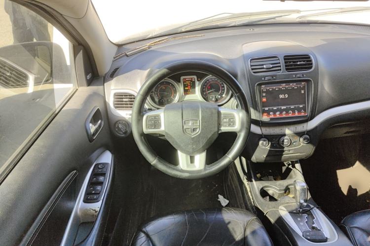 Used Dodge Journey 2015 2.0TD Four-Wheel Drive Luxury Edition
