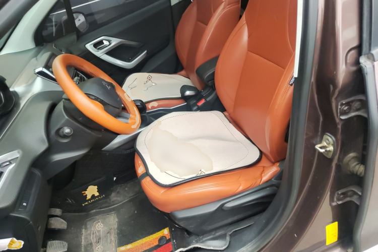 Used Peugeot 2008 2014 1.6L Manual Fashion Edition
