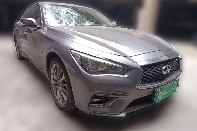 Used Infiniti Q50L 2018 2.0T Enjoyment Version China VI Standard Front Right 45 Deg