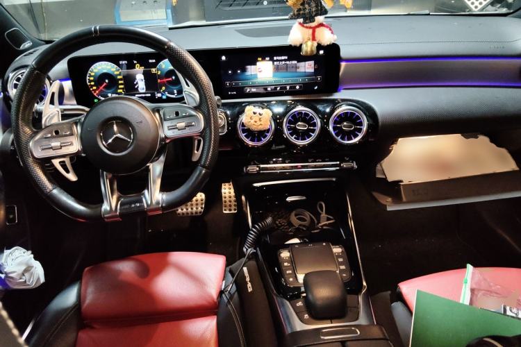 Used Mercedes-Benz CLA AMG 2021 AMG CLA 35 4MATIC Center Console