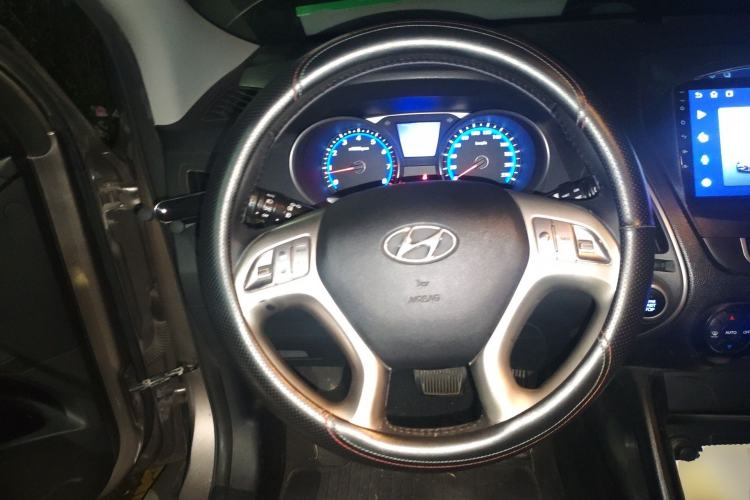 Used Hyundai ix35 2012 2.0L Automatic Two-Wheel Drive Elite Edition GLS
