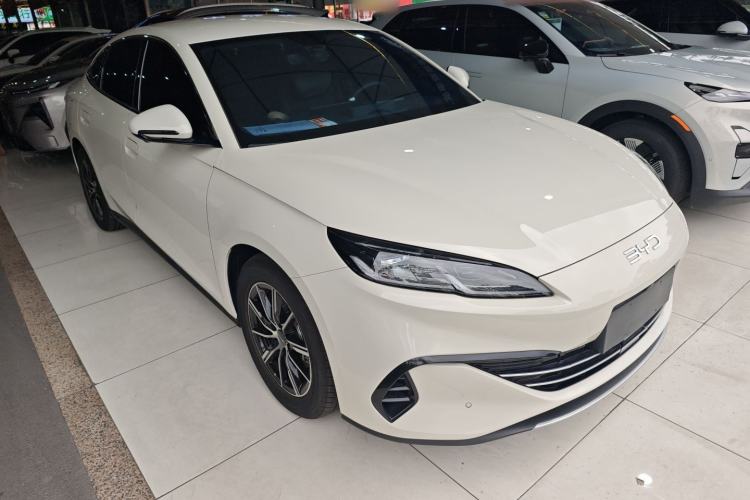 Used BYD Seal 06 New Energy 2024 DM-i 80KM Prestige Model Front Right 45 Deg