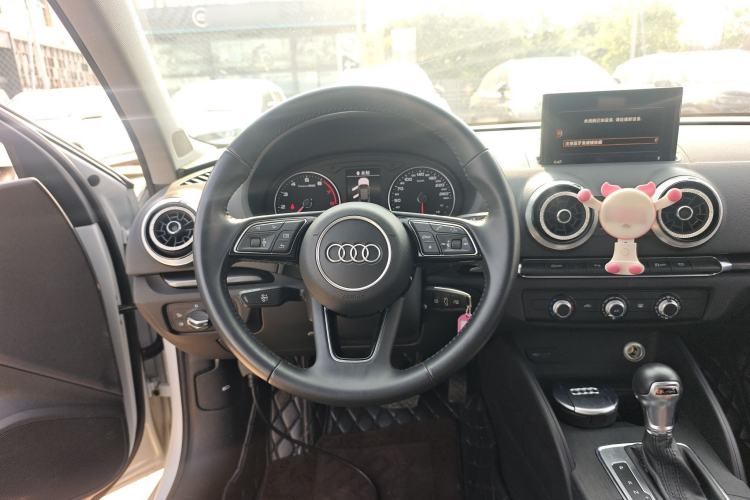 Used Audi A3 2020 Limousine 35 TFSI Fashion Edition China VI Emission Standard
