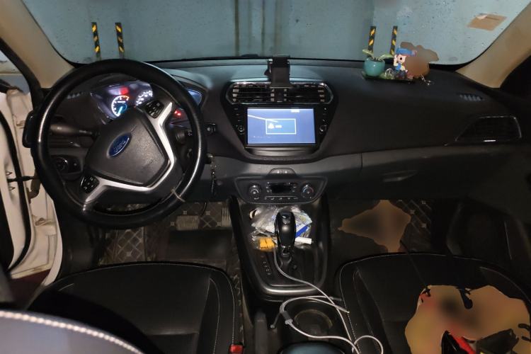 Used Ford Escort 2015 1.5L Automatic Fashion Model