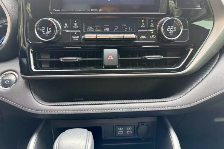 Used Toyota Highlander 2023 2.5L Smart Electric Hybrid Dual-Drive Elite Version 7 Seats