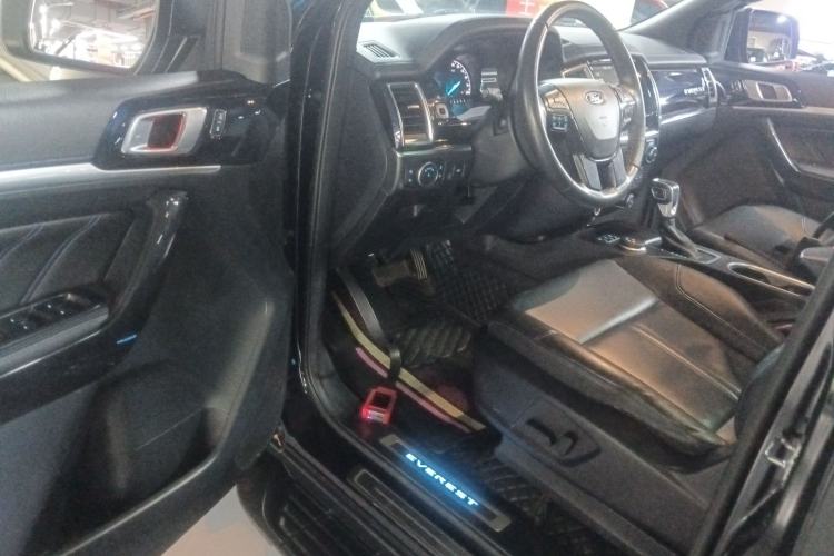 Used Ford Everest 2020 Sport Edition 2.3T Gasoline Automatic 4x4 Flagship Model with 7 Seats