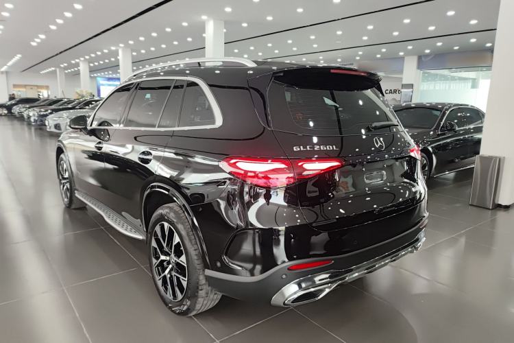 Used Mercedes-Benz GLC 2024 GLC 260 L 4MATIC Luxury Model 5 Seats