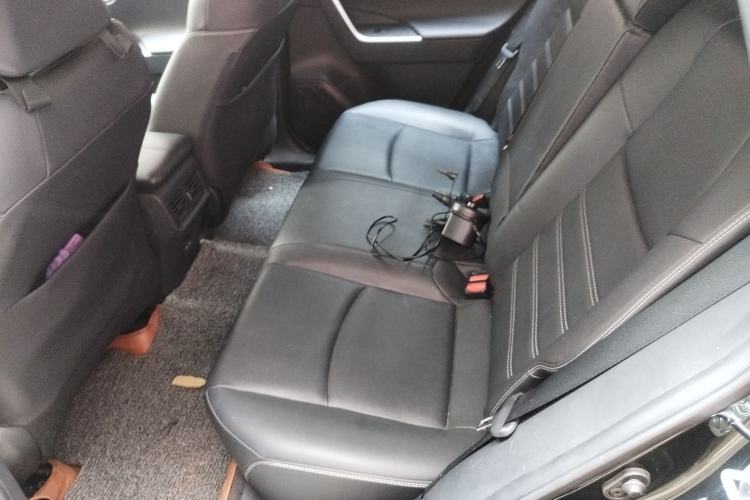 Used Toyota RAV4 2022 2.0L CVT Two-Wheel Drive Fashion Plus Edition Left Rear Seat