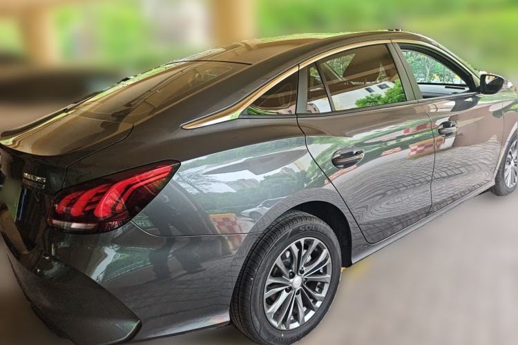 Used MG 5 2023 Facelift Model 180DVVT Manual Fashion Edition