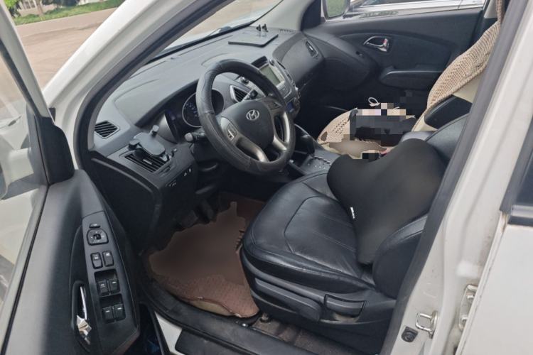 Used Hyundai ix35 2013 2.0L Automatic Two-Wheel Drive Smart GLS China IV Standard Driver Seat
