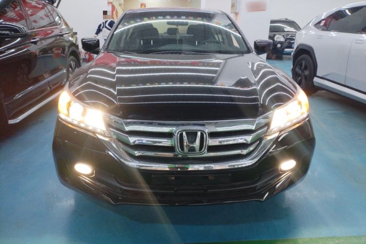 Used Honda Accord 2014 2.0L LX Comfort Edition Front