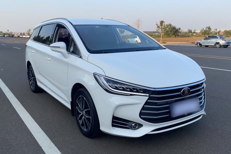 Used BYD Song MAX 2017 1.5T Manual Smart Connect Luxury 7-Seater
