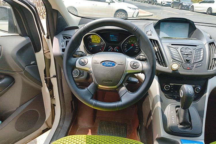 Used Ford Kuga 2015 1.5L GTDi Two-Wheel-Drive Comfort Model