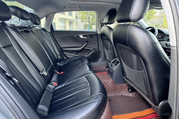 Used Audi A4L 2019 40 TFSI Fashion Version China V