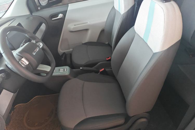 Used CHANGAN NEVO Lumin 2022 155 km – Refreshingly Sweet Edition Left Front Seat