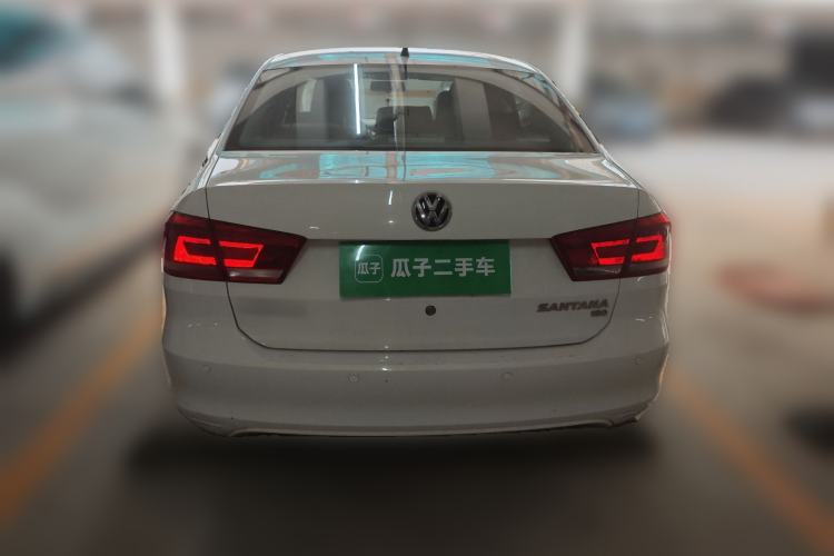 Used Volkswagen Santana 2015 1.6L Manual Fashion Edition
