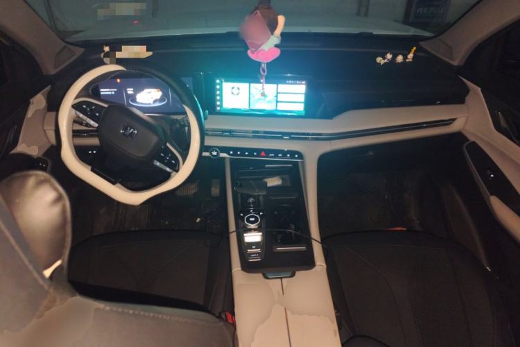 Used Changan CS75 PLUS 2023 3rd Generation 1.5T Automatic Prestige Model
