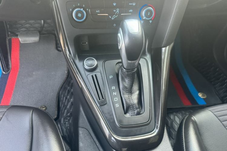 Used Ford Focus 2018 Hatchback Classic 1.6L Automatic Trendy SmartDrive Edition