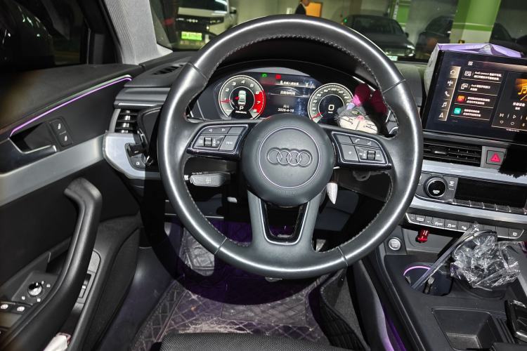 Used Audi A4L 2020 40 TFSI Luxury Dynamic Model
