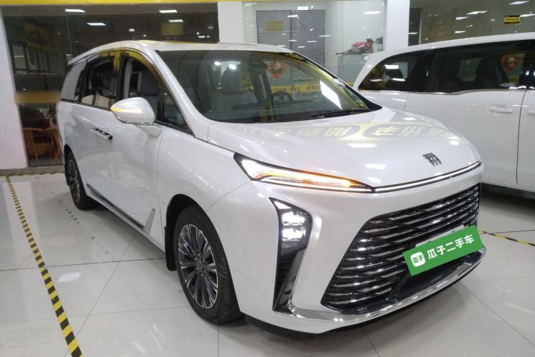 Used Buick GL8 2025 Lu Zun Deluxe Edition