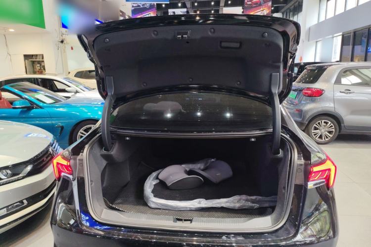 Used Buick LaCrosse 2025 28T Platinum Edition