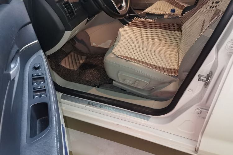 Used BAIC New Energy EU 2016 EU260 Enjoy Edition
