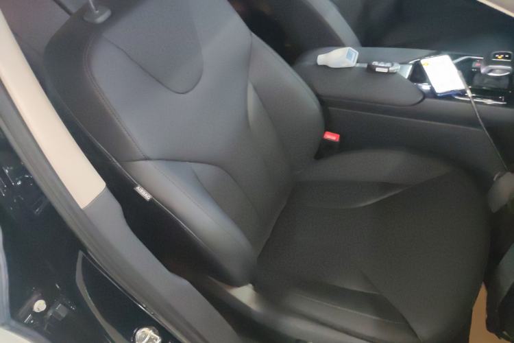 Used Hongqi E-QM5 2024 500km Range Edition Right Front Seat