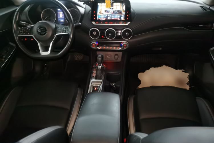 Used Nissan Sylphy 2022 1.6L XL CVT Enjoyment Edition Center Console