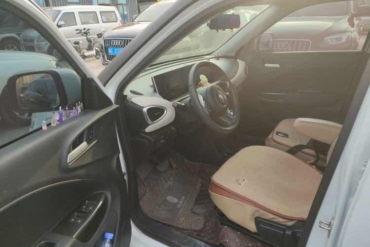 Used ORA White Cat 2022 Upgraded Model 305km Range Luxury Version Lithium-Ion Battery Driver Seat