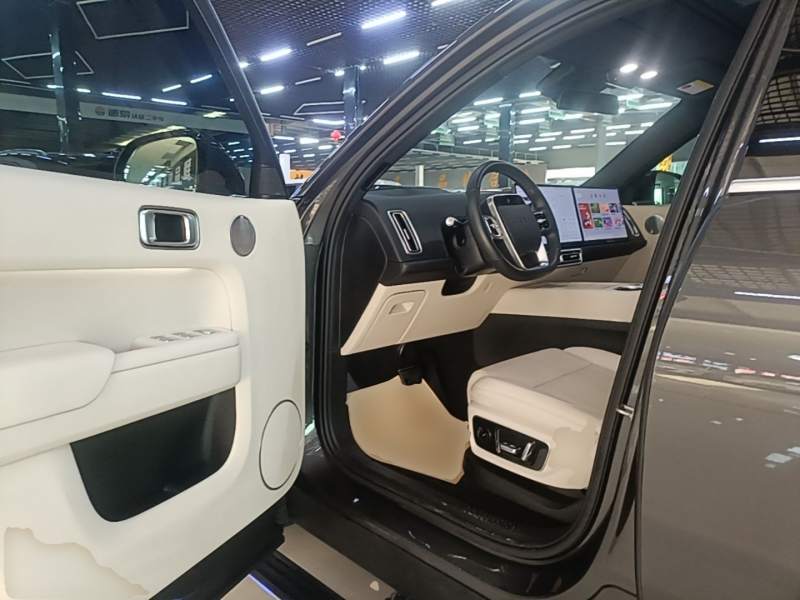 Used Li Auto L7 2023 Air model — 15