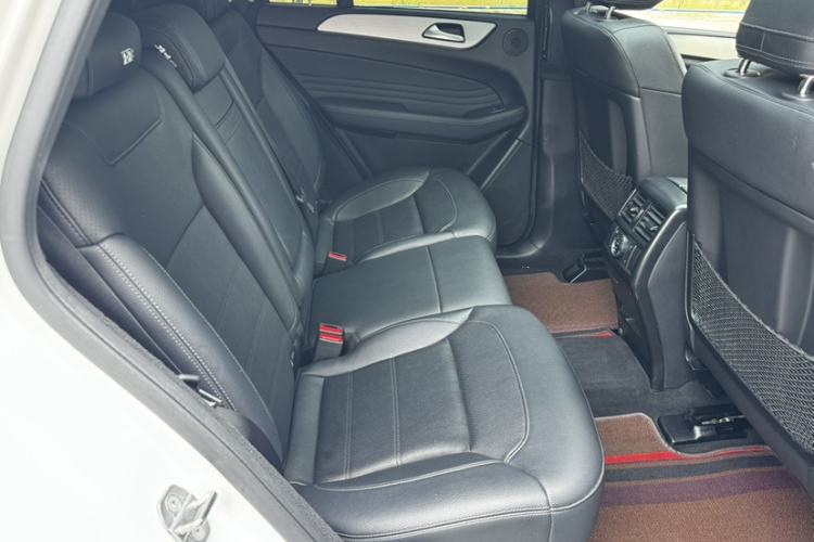 Used Mercedes-Benz GLE Coupe 2018 GLE 400 4MATIC Coupe SUV Interior 12