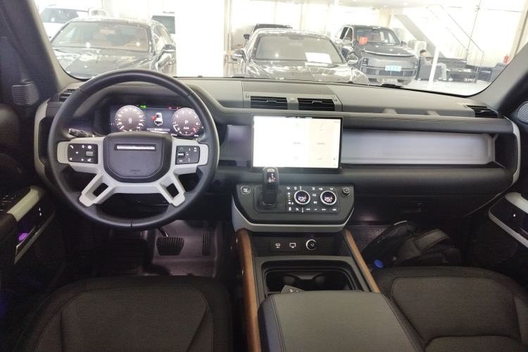 Used Land Rover Defender 2024 110 3.0T P400 X-DYNAMIC HSE Center Console