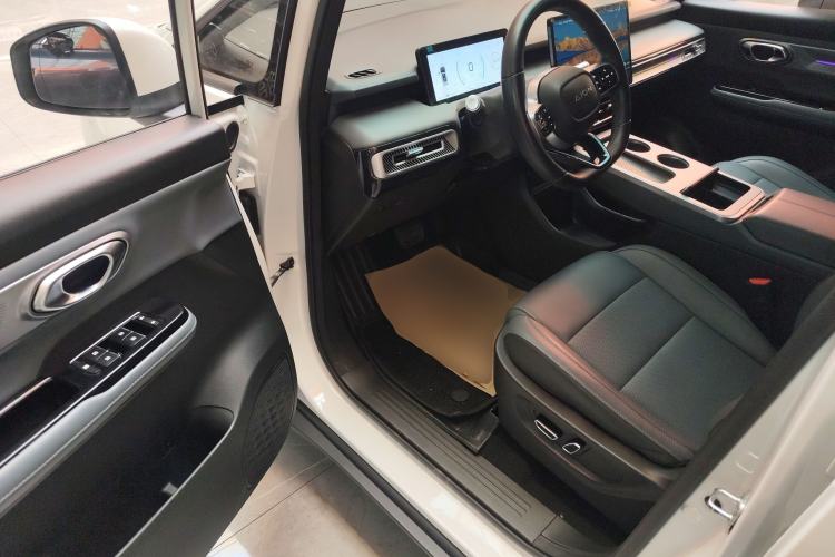 Used AION Y 2023 Plus 610 Smart Edition Ternary Lithium