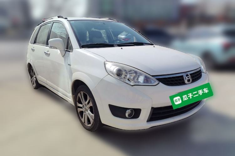 Used Suzuki Liana A6 2015 Hatchback 1.4L Manual Ideal Model Front Right 45 Deg