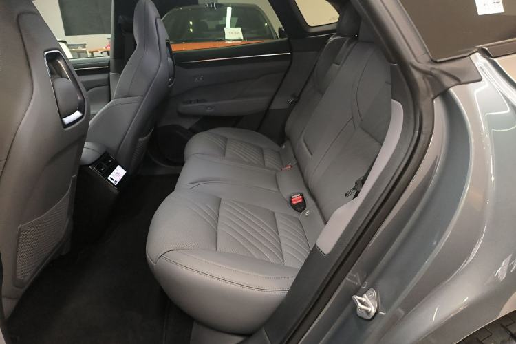 Used Zeekr 001 2025 YOU Edition 100 kWh All-Wheel Drive
