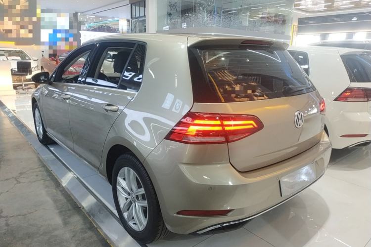 Used Volkswagen Golf 2018 230TSI Automatic Comfort Model
