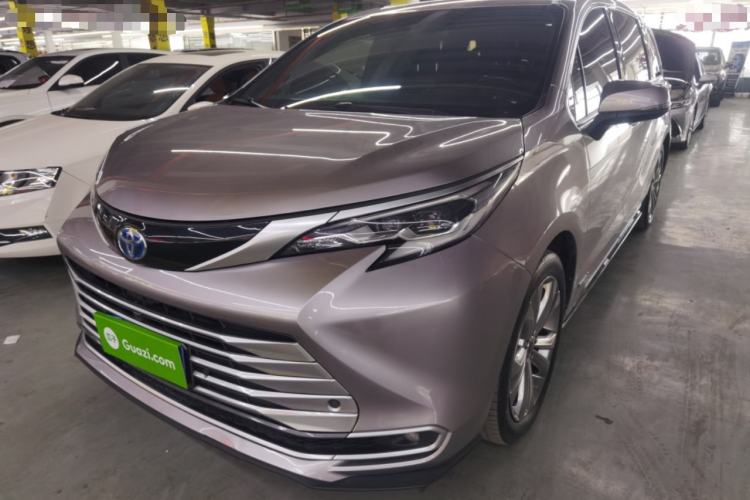 Used Toyota SIENNA 2023 2.5L Hybrid Platinum Edition