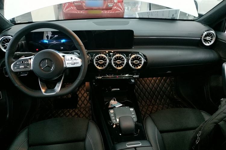 Used Mercedes-Benz A-Class 2020 Restyled A 200 L Sport Sedan Fashion Version