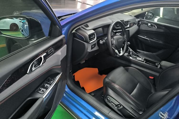 Used Lynk & Co 02 2019 1.5T DCT Two-Wheel Drive Pro Edition China VI Standard