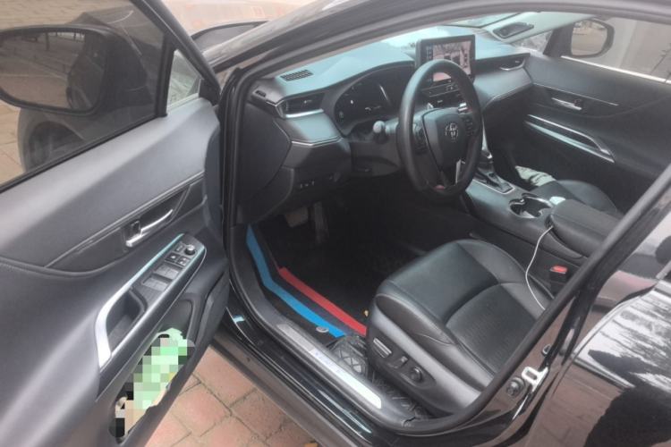 Used Toyota Venza 2023 2.0L CVT Two-Wheel Drive Prestige Version Interior 3