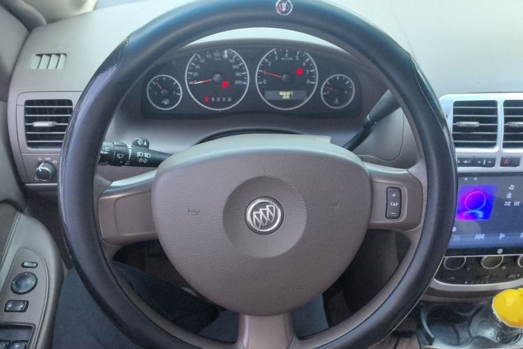 Used Buick GL8 2014 2.4L Classic Edition
