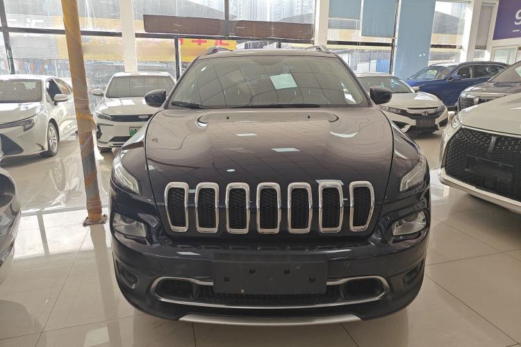 Used Jeep Cherokee 2016 2.4L Professional Smart Version