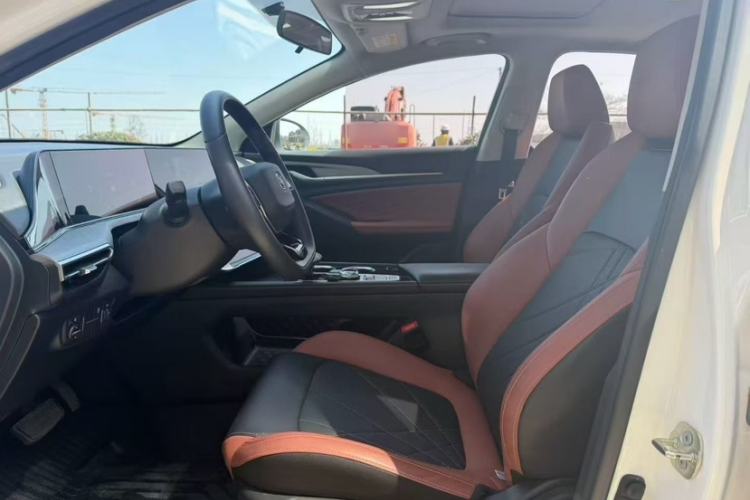 Used Changan Eado 2023 Changan Edition PLUS Blue Whale NE 1.4T GDI DCT Prestige Version