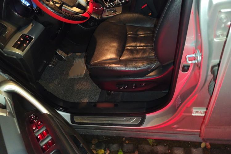 Used Kia Sorento 2009 2.4L Luxury Edition Driver Seat