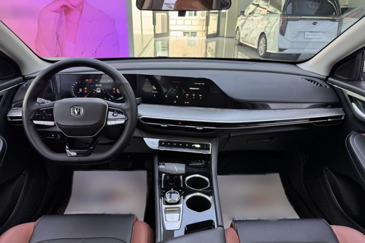 Used CHANGAN Eado 2023 Changan Edition PLUS Blue Whale NE 1.4T GDI DCT Prestige Version Interior 1