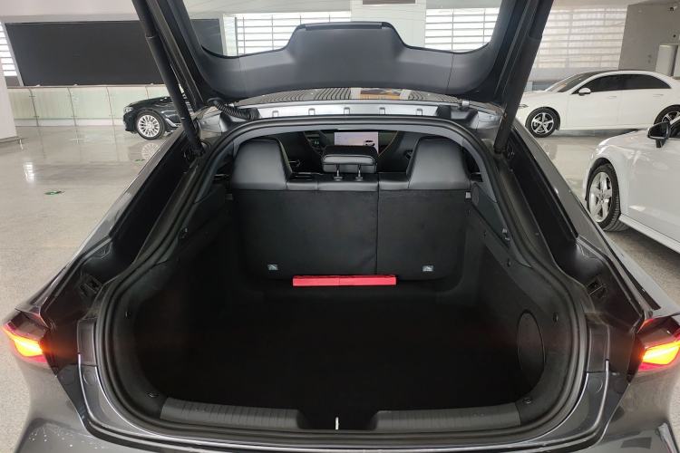 Used CHANGAN UNI-V 2025 Model Third-Generation 2.0T Dynamic Edition
