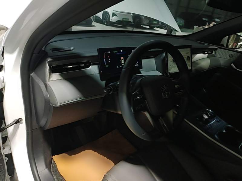 Used BYD Qin PLUS 2025 DM-i Smart Drive 55KM Leading Model — 9